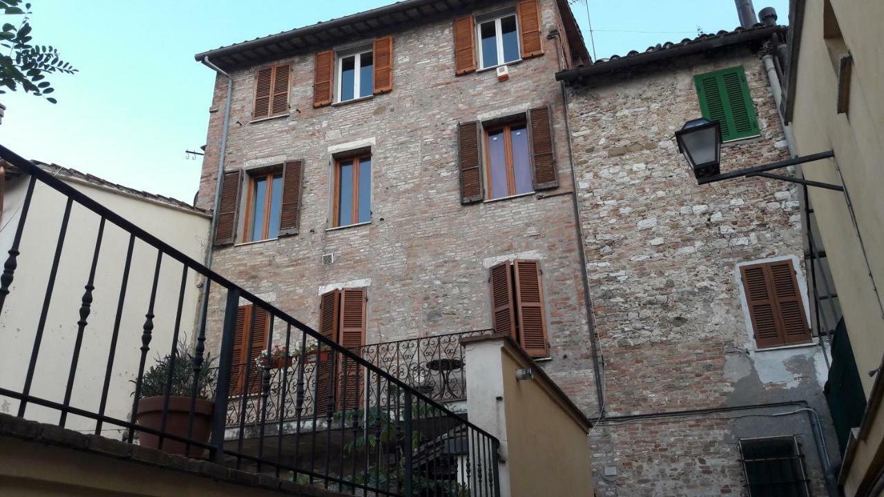 Via Piantarose, 12 Apartment Perugia Bagian luar foto